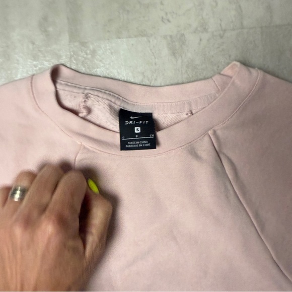 Nike Pink Boxy Crop Sweatshirt - Picture 6 of 11